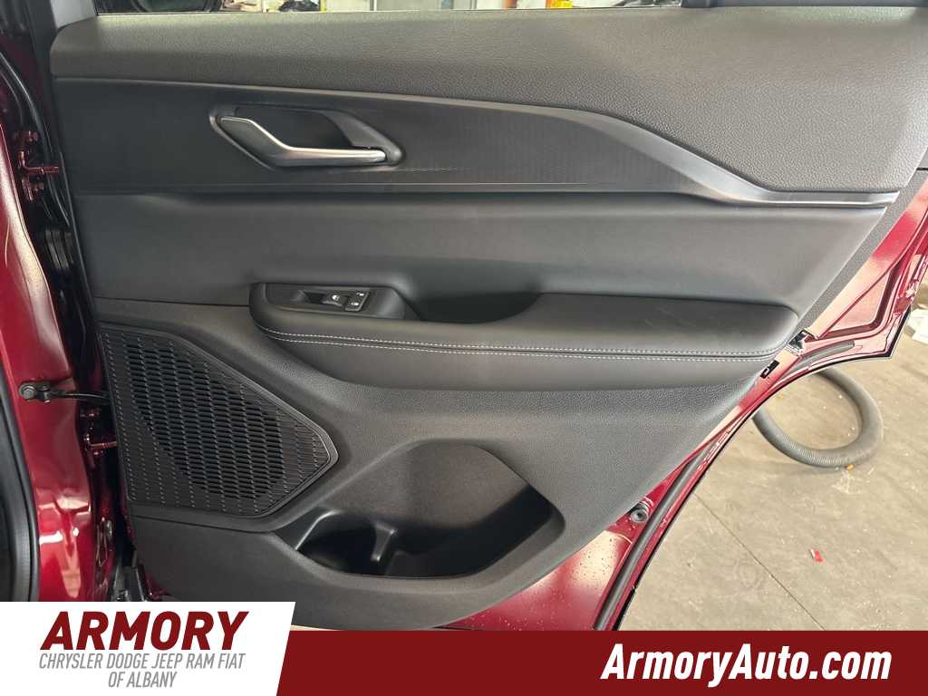 Thumbnail: 2025 Jeep Grand Cherokee - 27