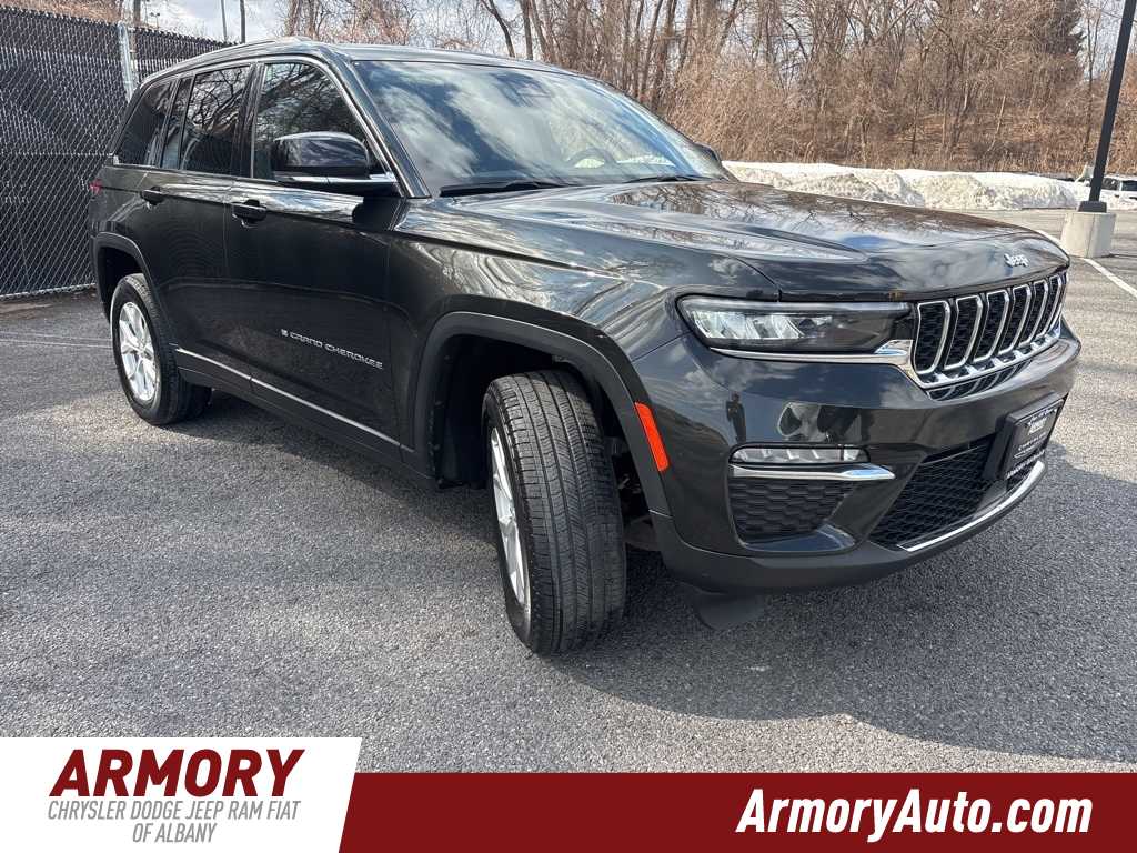 Thumbnail: 2023 Jeep Grand Cherokee - 3