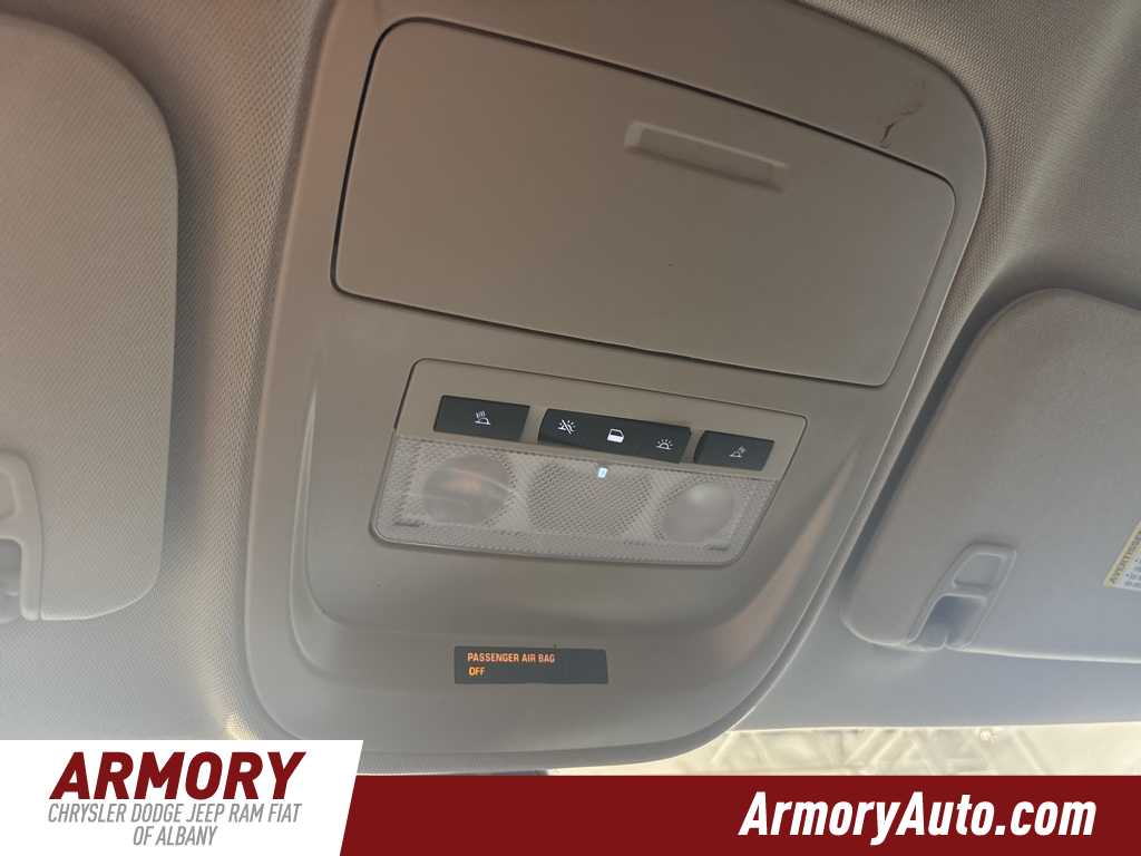 Thumbnail: 2022 Chevrolet Colorado - 21