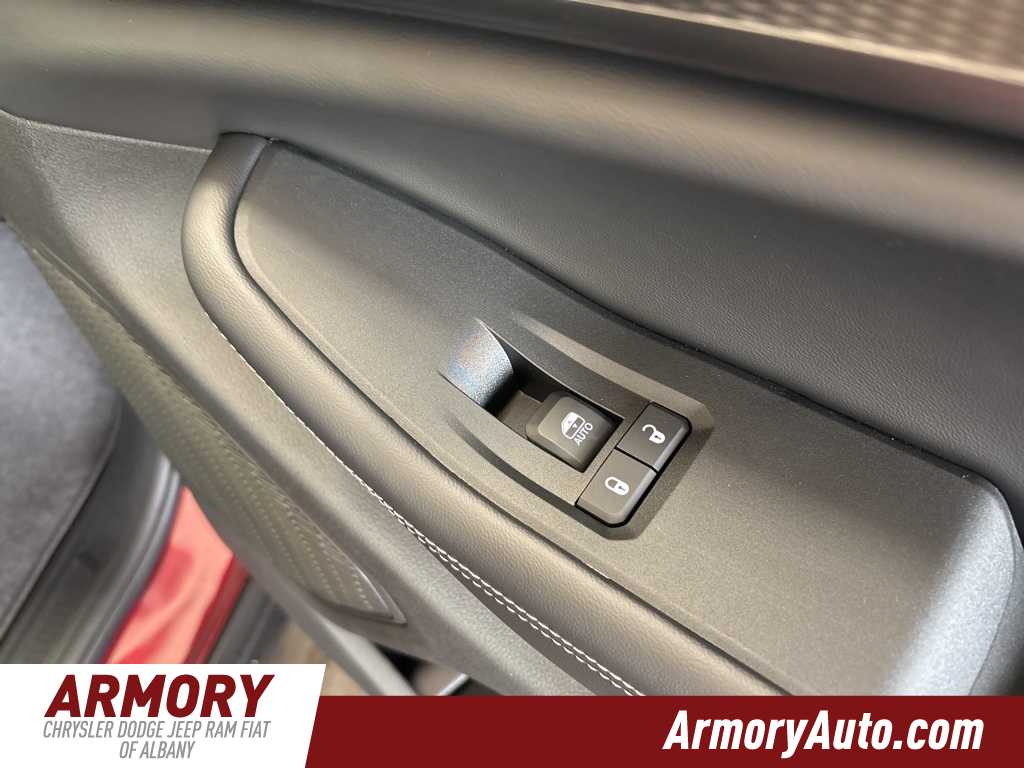 Thumbnail: 2025 Jeep Grand Cherokee - 38