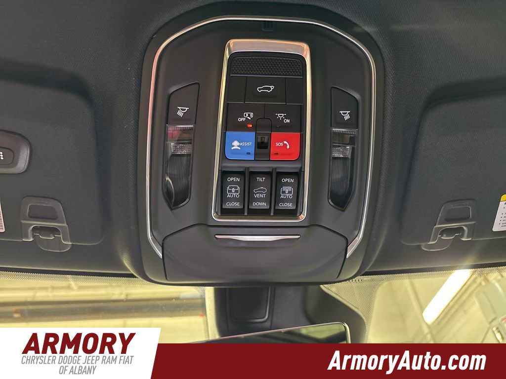 Thumbnail: 2026 Jeep Grand Cherokee - 22