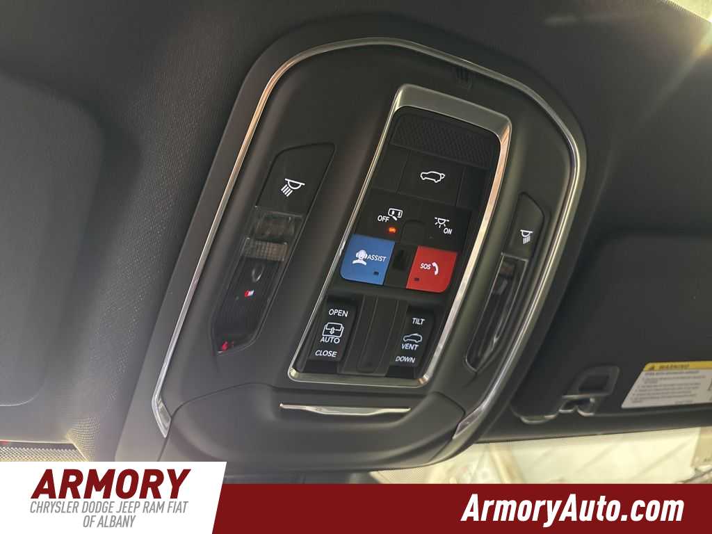 Thumbnail: 2026 Jeep Grand Cherokee - 23