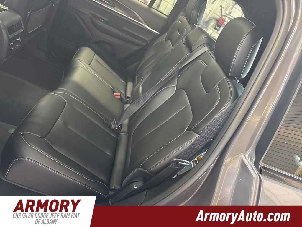 Thumbnail: 2025 Jeep Grand Cherokee - 27