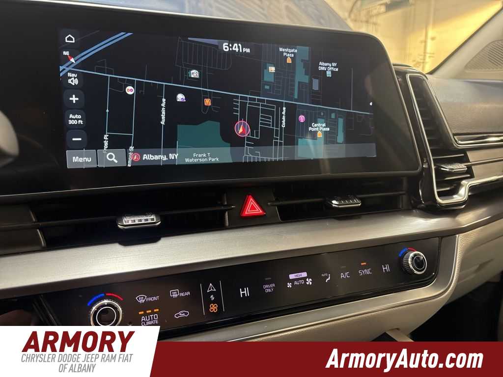 Thumbnail: 2023 Kia Sportage - 18