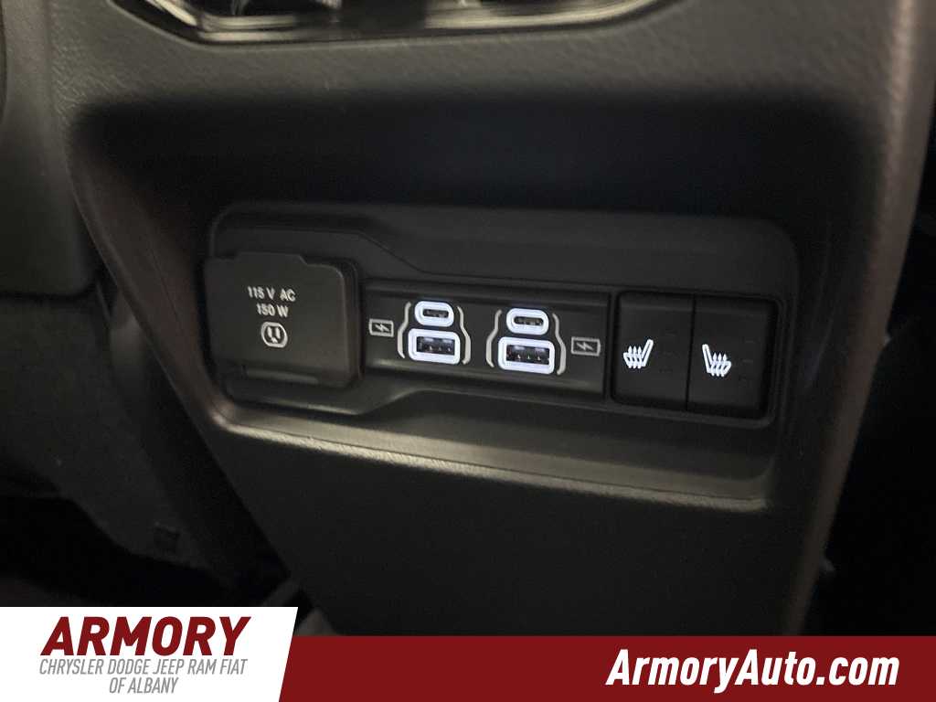 Thumbnail: 2025 Jeep Grand Cherokee - 35