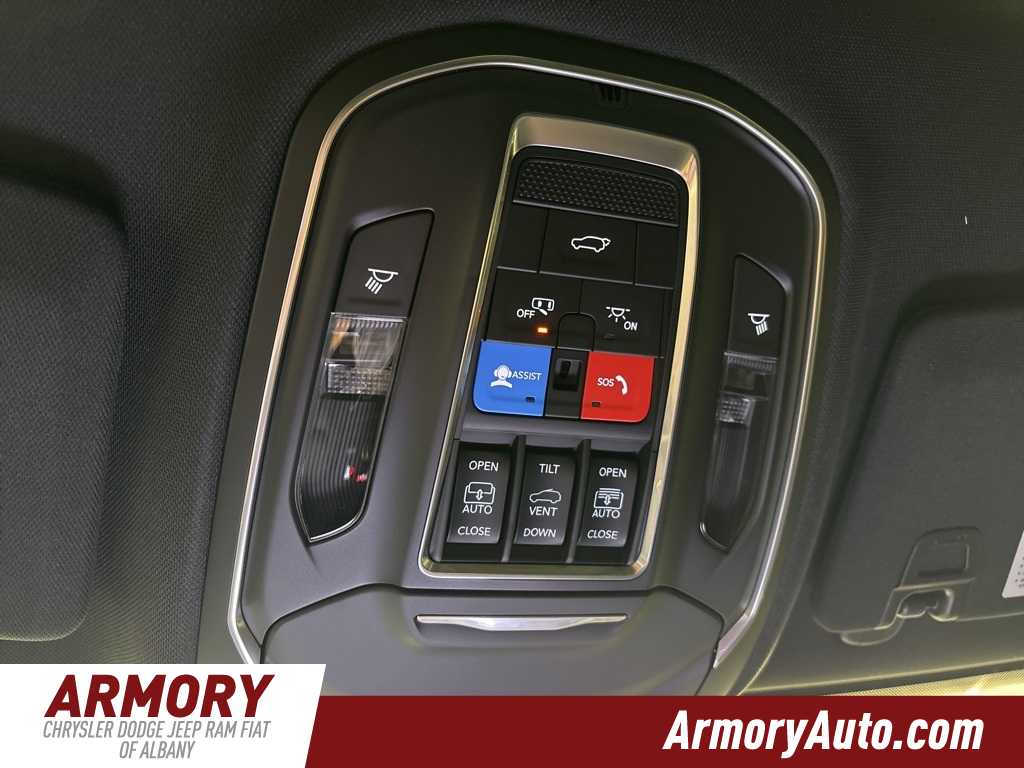 Thumbnail: 2025 Jeep Grand Cherokee - 24