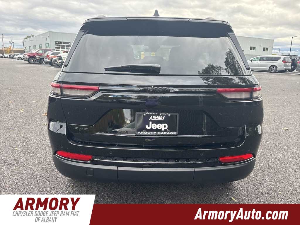 Thumbnail: 2025 Jeep Grand Cherokee - 5