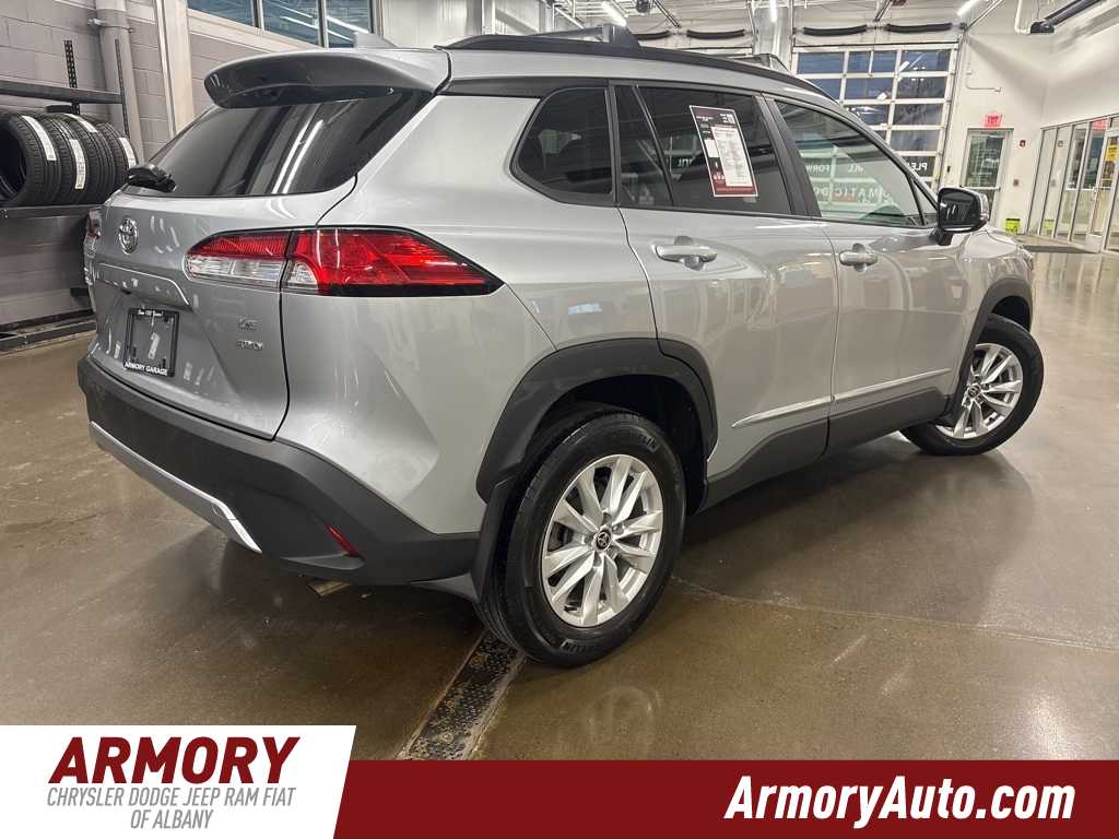 Thumbnail: 2022 Toyota Corolla Cross - 4