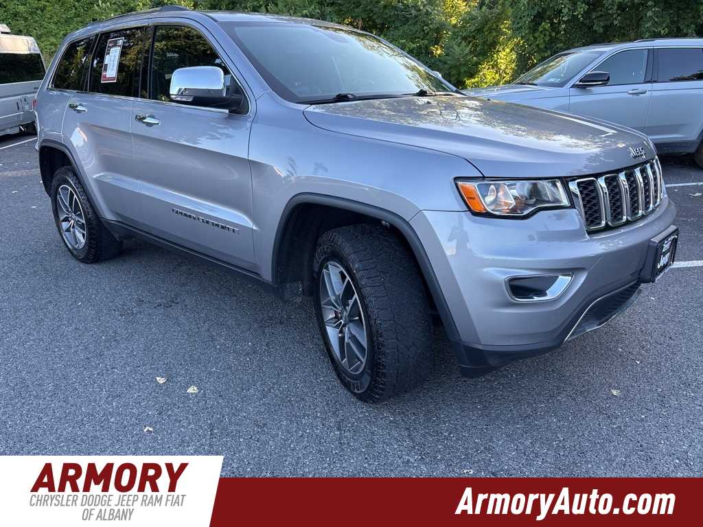 Thumbnail: 2018 Jeep Grand Cherokee - 3