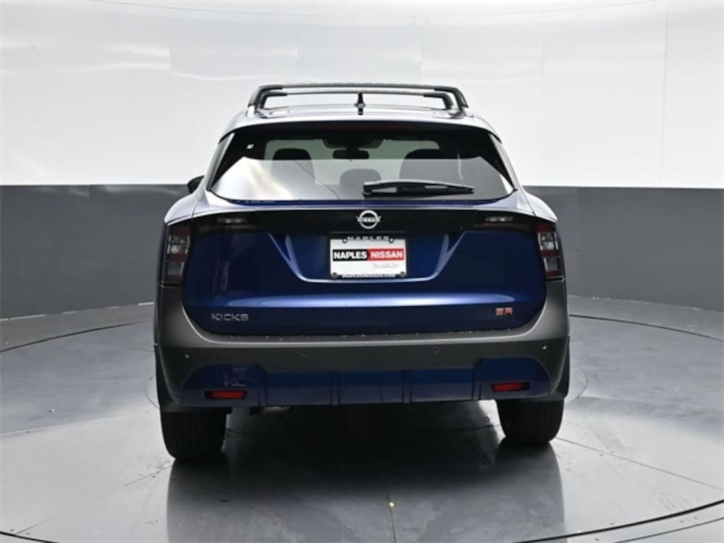 New 2026 Nissan Kicks SR SUV