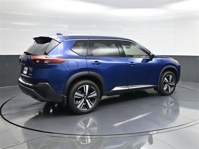 2023 Nissan Rogue SL photo 3