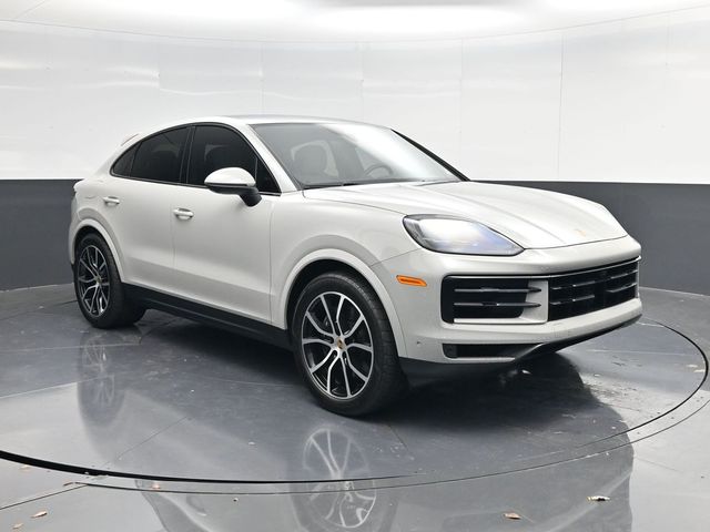 2024 Porsche Cayenne -'s photo