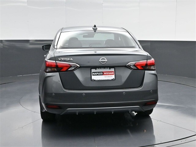 2025 Nissan Versa 1.6 SV photo 4