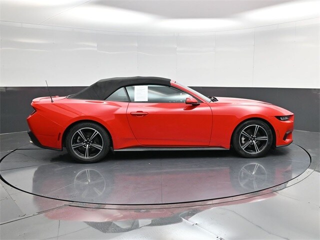 2024 Ford Mustang EcoBoost Premium photo 2