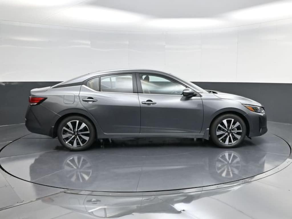 New 2025 Nissan Sentra SV Sedan