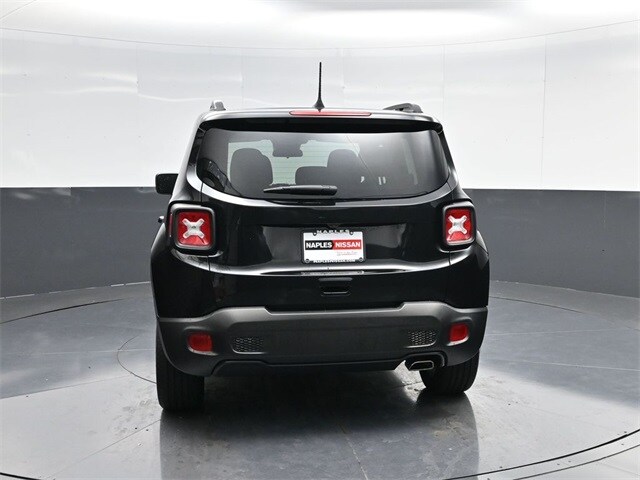 2021 Jeep Renegade Latitude photo 4