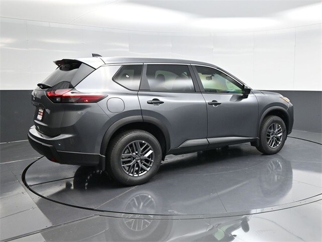 2026 Nissan Rogue S photo 3
