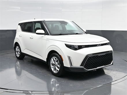 2023 Kia Soul LX Hatchback