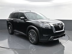 2025 Nissan Pathfinder SL SUV