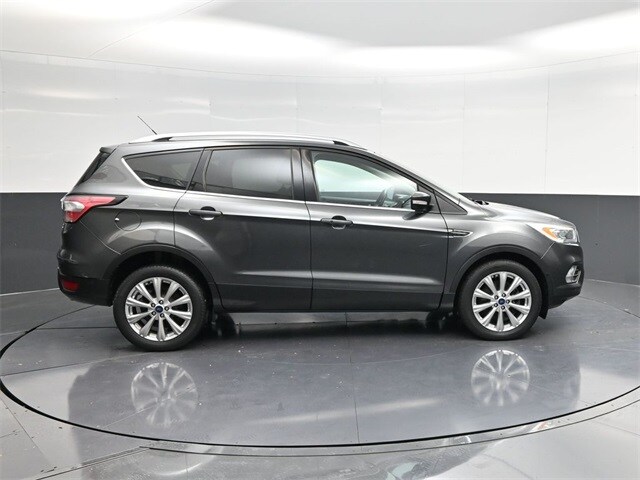 2017 Ford Escape Titanium photo 2