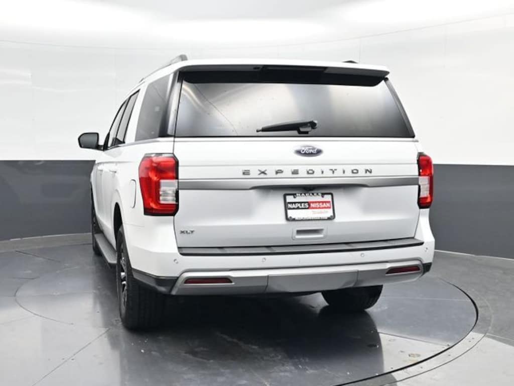 Used 2024 Ford Expedition XLT SUV