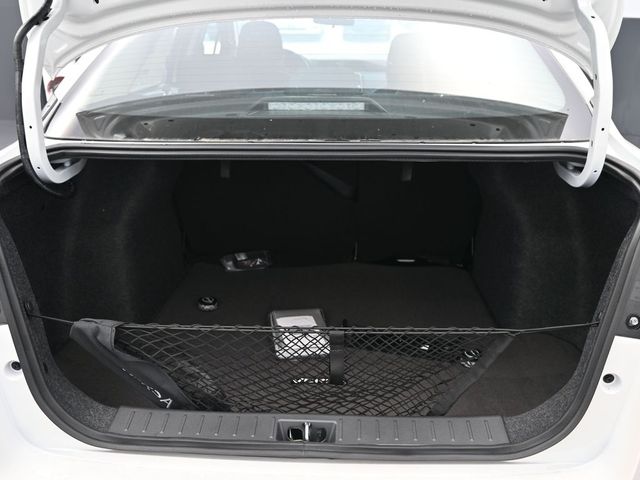 2025 Nissan Versa Sedan SV - Photo 17