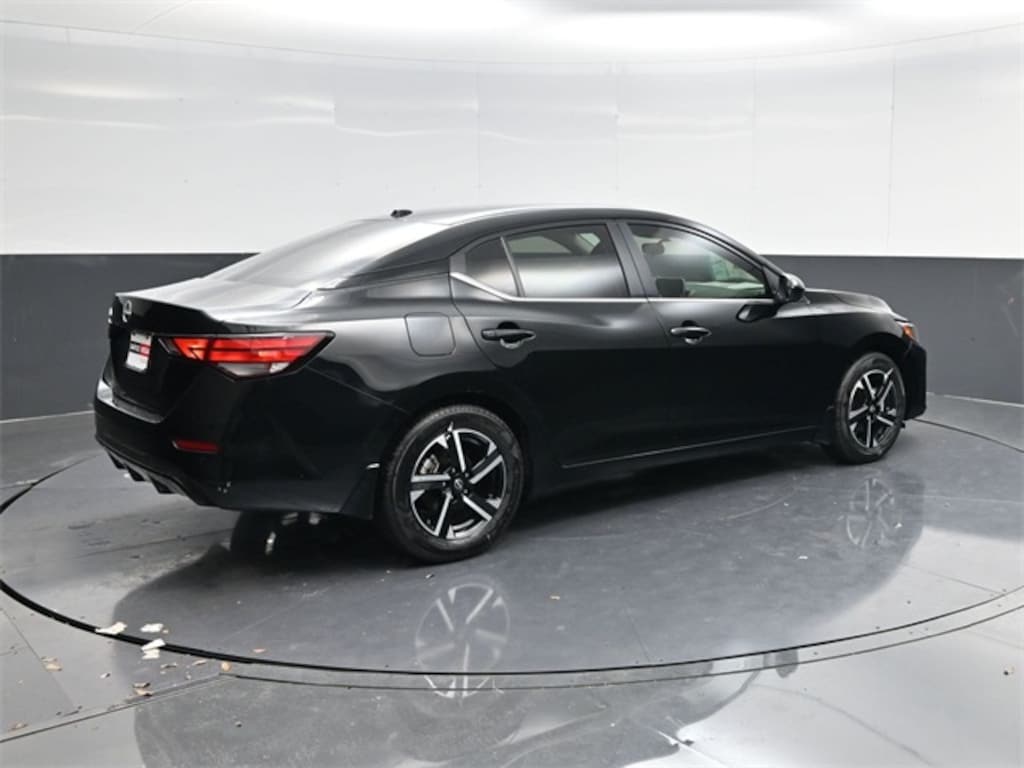 New 2025 Nissan Sentra SV Sedan