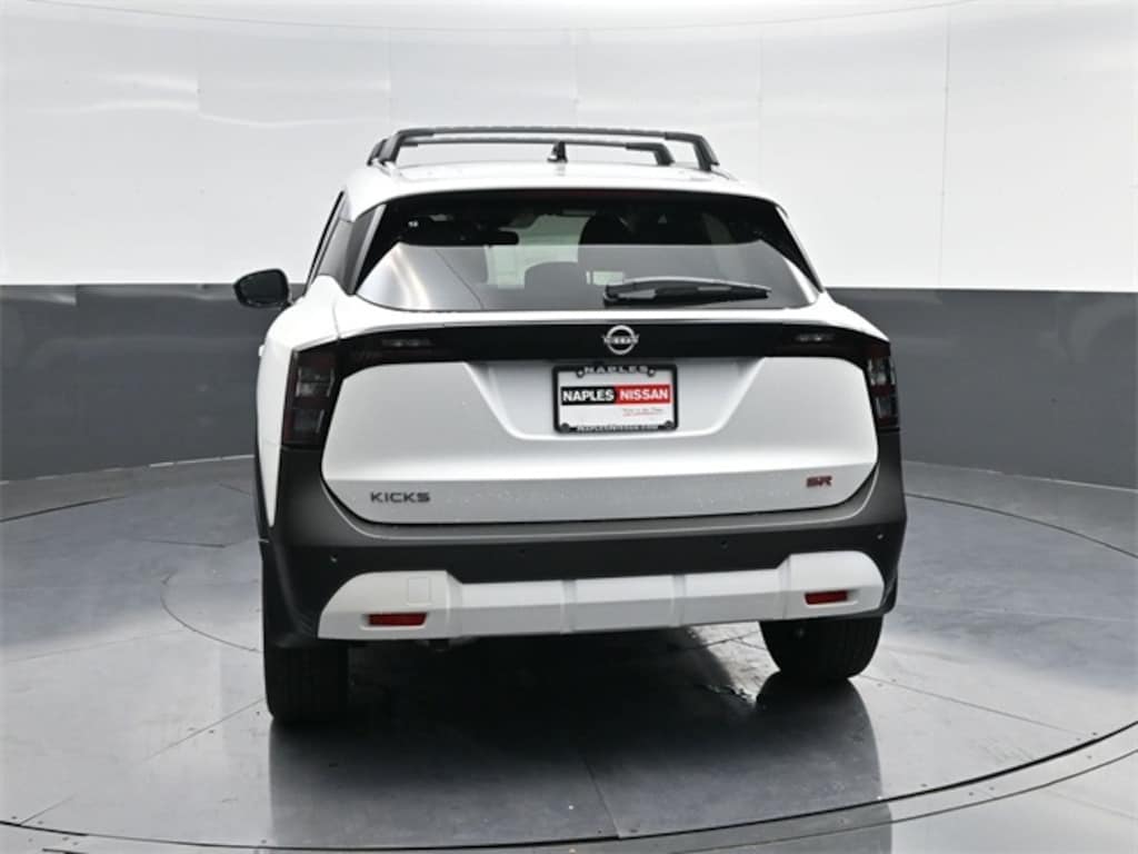 New 2026 Nissan Kicks SR SUV