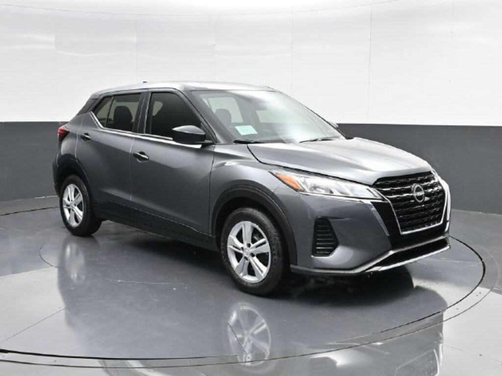 Used 2025 Nissan Kicks Play S SUV