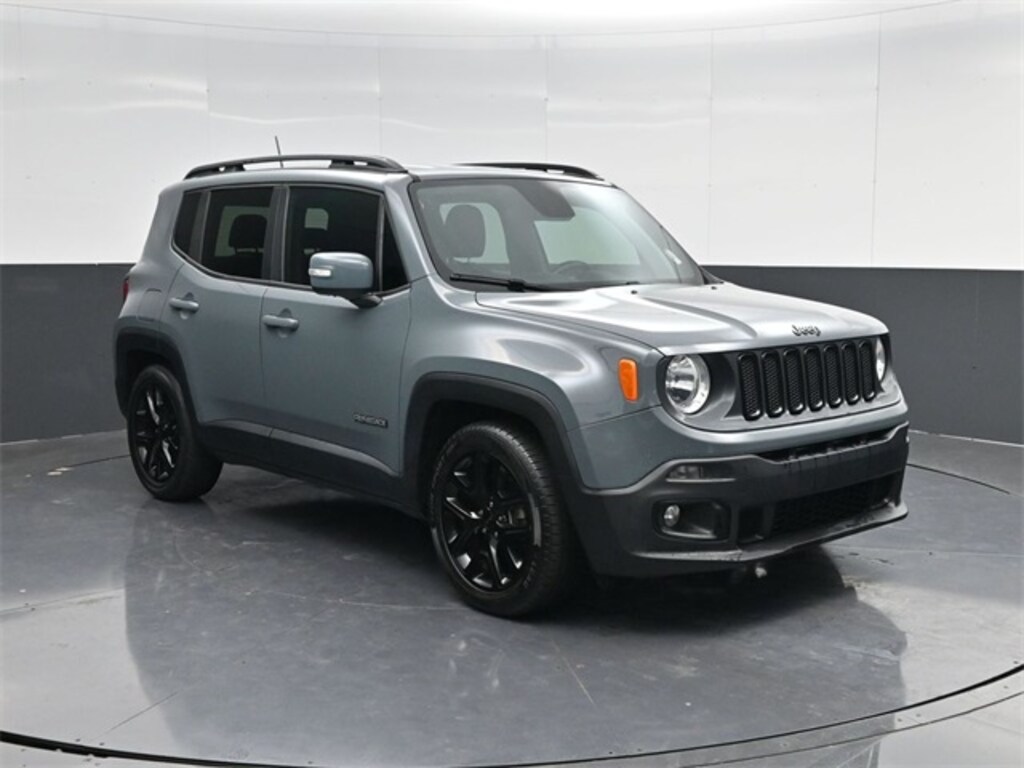 Used 2018 Jeep Renegade Latitude FWD SUV