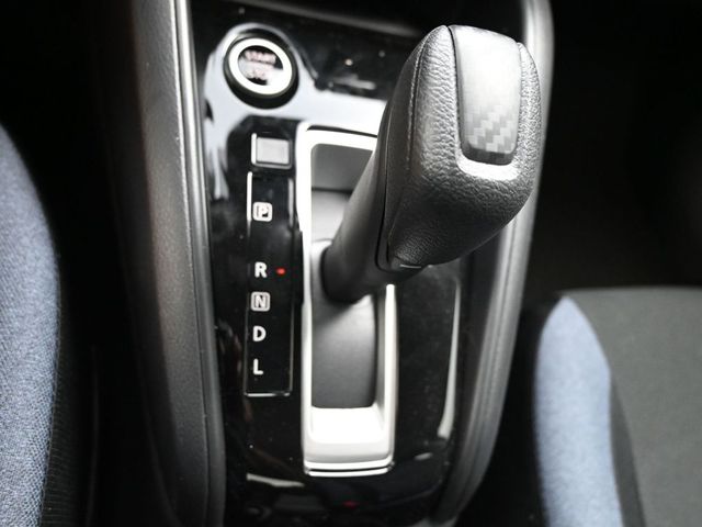 2025 Nissan Versa Sedan SV - Photo 26