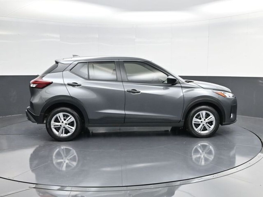Used 2025 Nissan Kicks Play S SUV