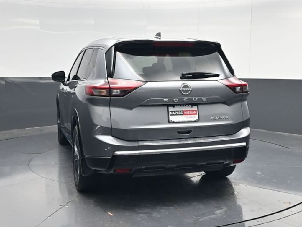 Used 2024 Nissan Rogue Platinum SUV