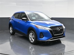 2025 Nissan Kicks Play S SUV