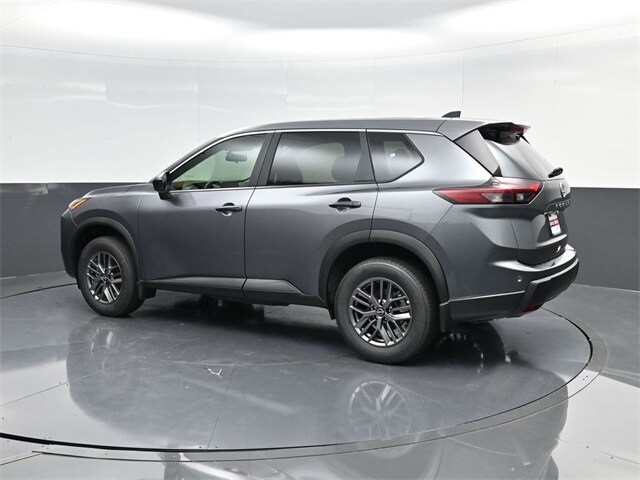 2026 Nissan Rogue S photo 2