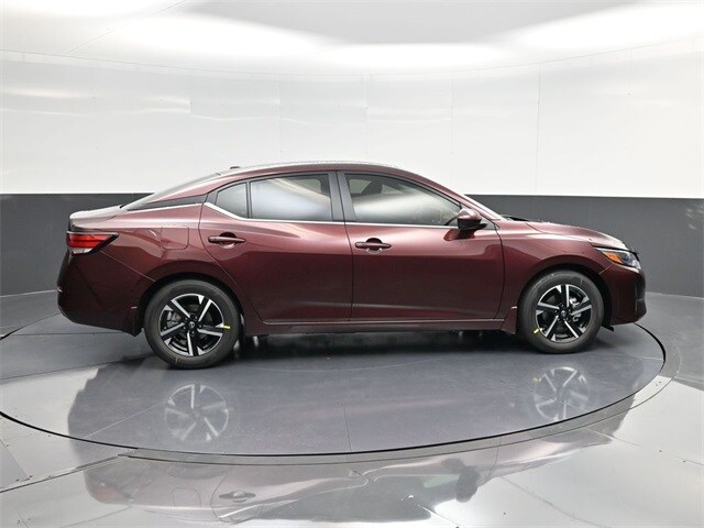 2025 Nissan Sentra SV photo 2