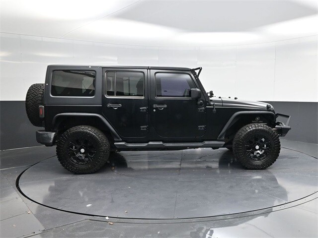 2016 Jeep Wrangler Unlimited Sport photo 2