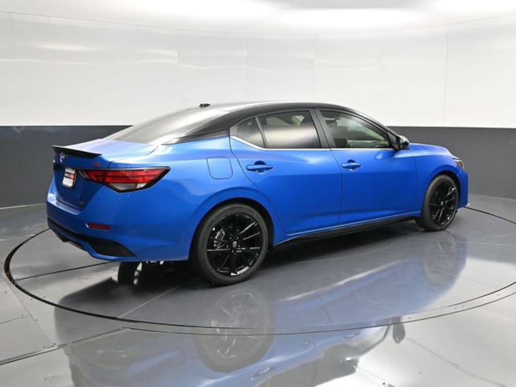 New 2025 Nissan Sentra SR Sedan