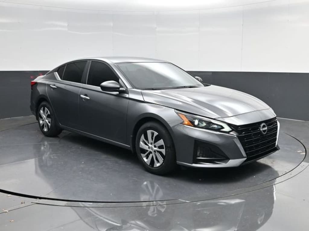 New 2025 Nissan Altima S Sedan