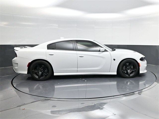 2019 Dodge Charger SRT8 Hellcat photo 2