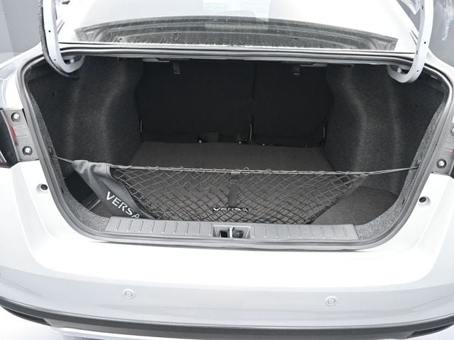 2025 Nissan Versa Sedan SV - Photo 16