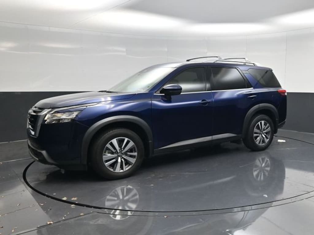 Used 2022 Nissan Pathfinder SL SUV