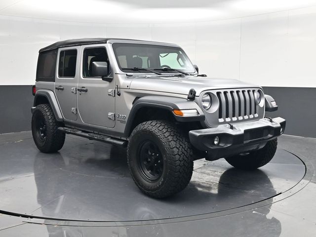 2019 Jeep Wrangler Sport S's photo