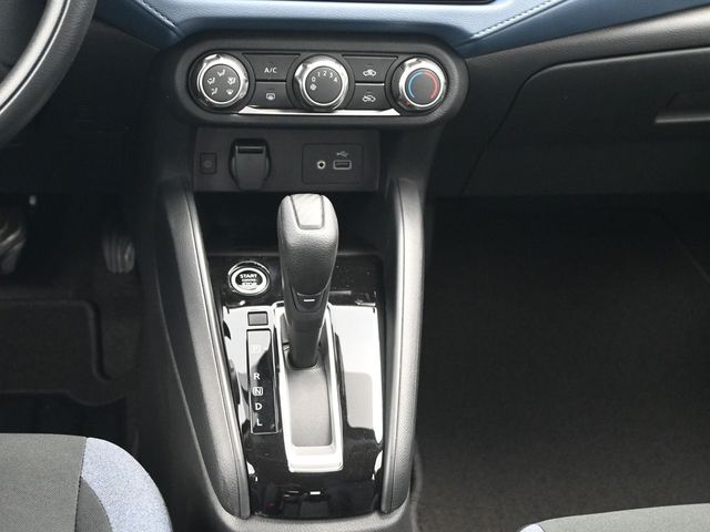 2025 Nissan Versa Sedan SV - Photo 14