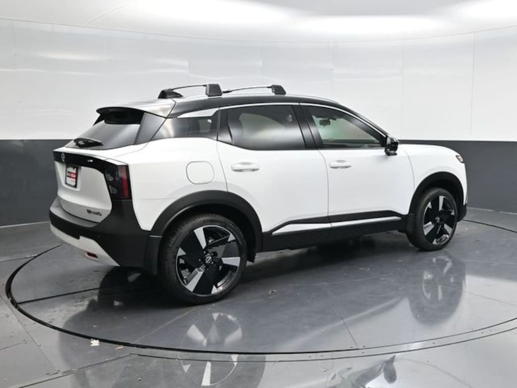 New 2026 Nissan Kicks SR SUV