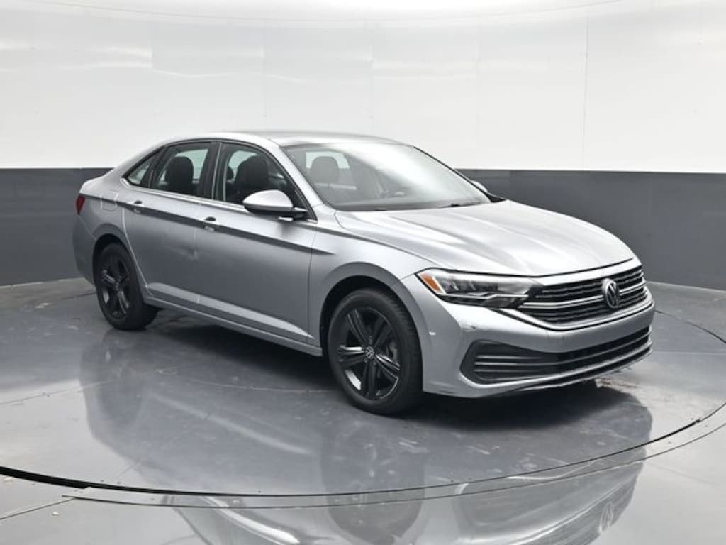 Used 2023 Volkswagen Jetta 1.5T SE Sedan