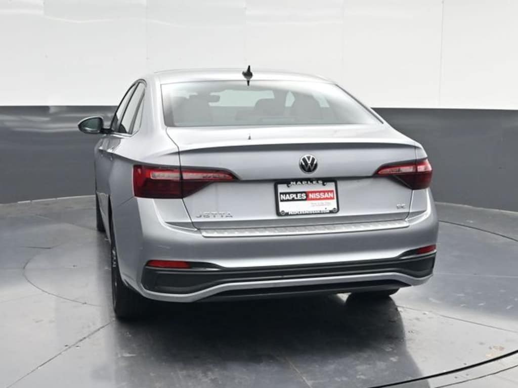 Used 2023 Volkswagen Jetta 1.5T SE Sedan