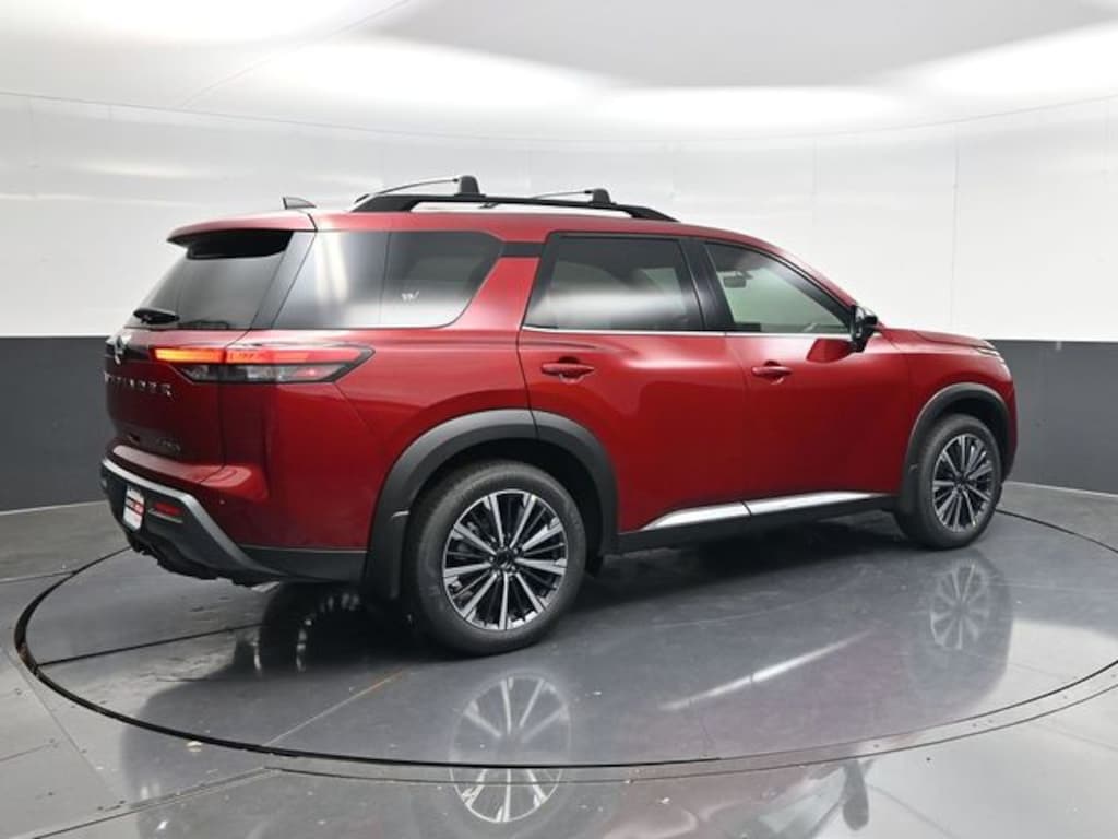 New 2026 Nissan Pathfinder Platinum SUV
