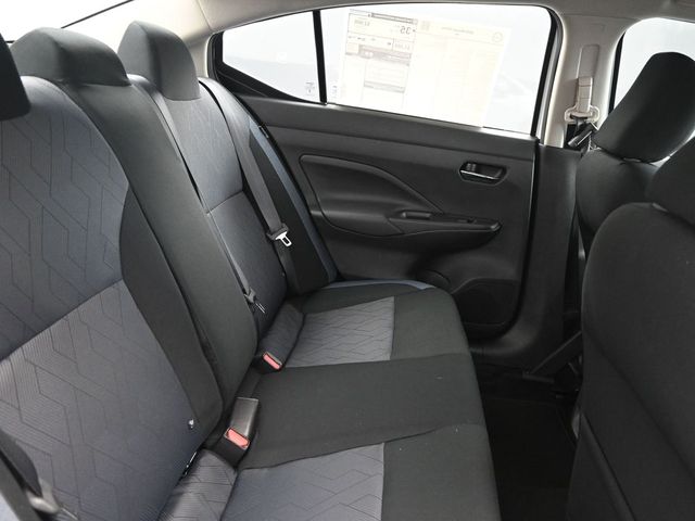 2025 Nissan Versa Sedan SV - Photo 17