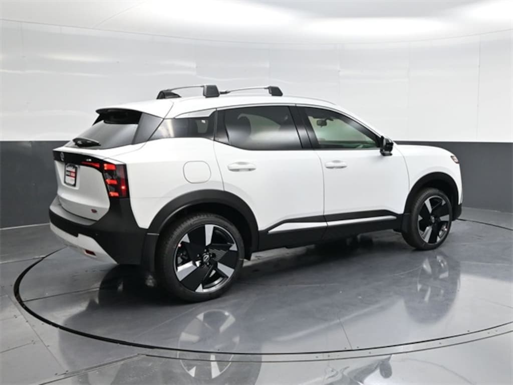 New 2026 Nissan Kicks SR SUV